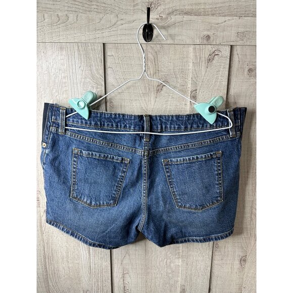 Isabel Ingrid & Isabel Mid-Rise Denim Maternity Shorts Size 12 - Picture 2 of 7